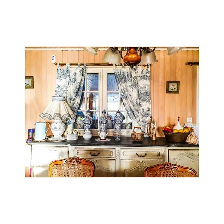 Chez L'habitant Jean De Cole Bed & Breakfast *